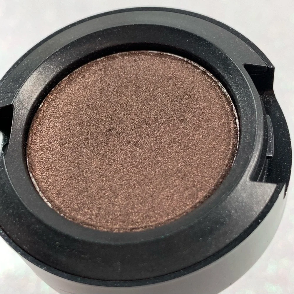 MAC Eyeshadow Carbonized